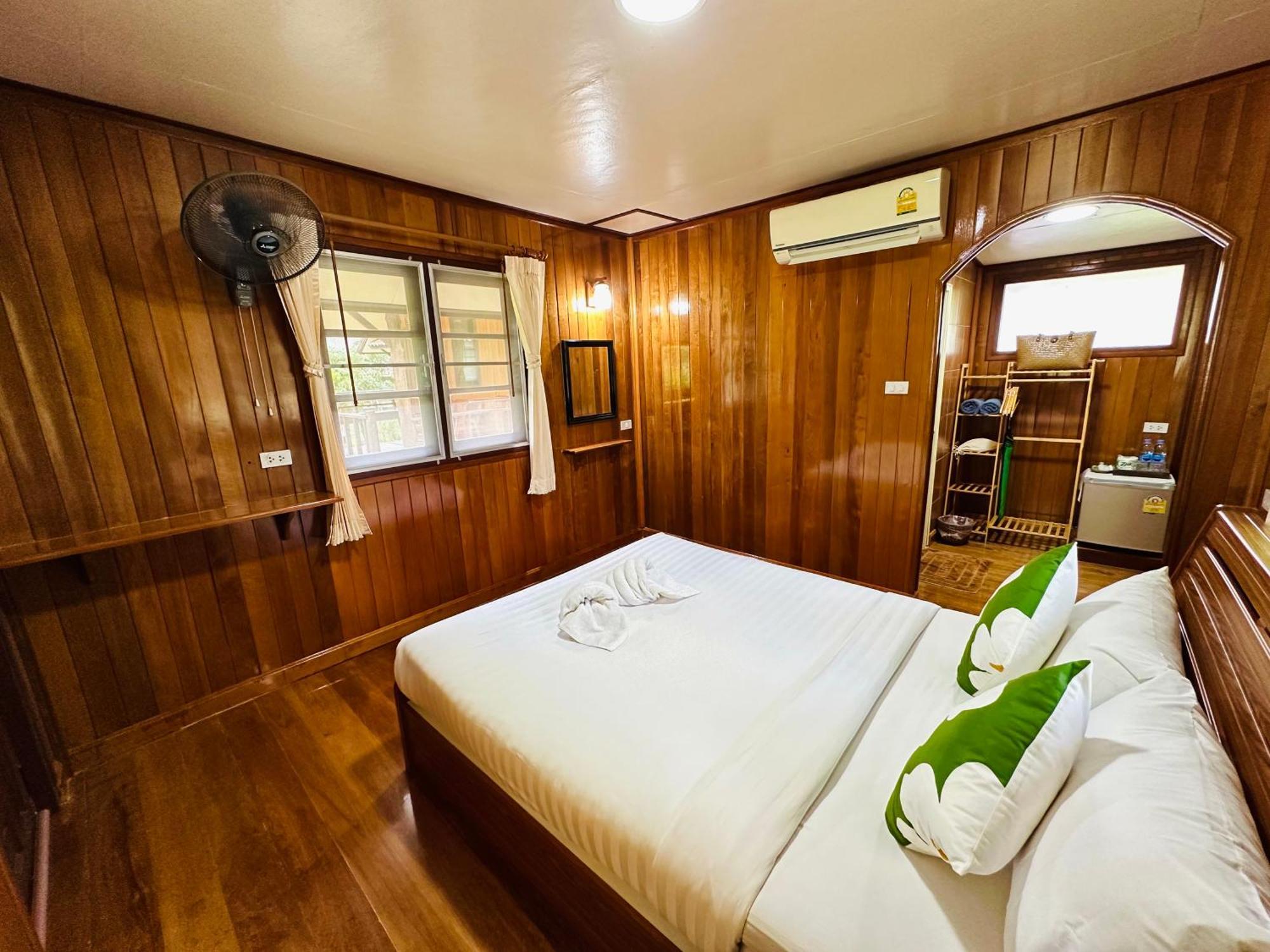Bann Klong Jao Homestay Ko Kut ภายนอก รูปภาพ